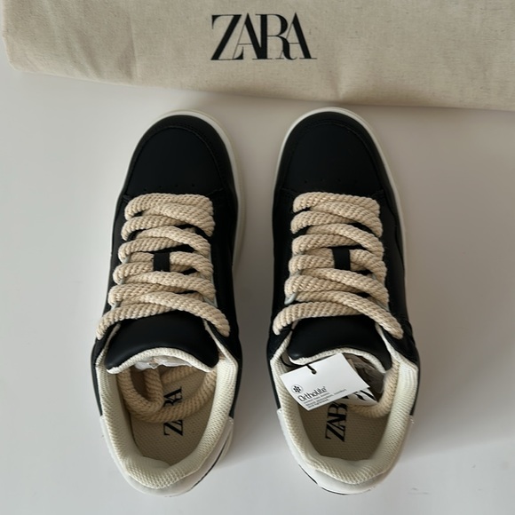 Zara Men’s Chunky Black Sneakers with Cream Laces - Picture 15 of 17